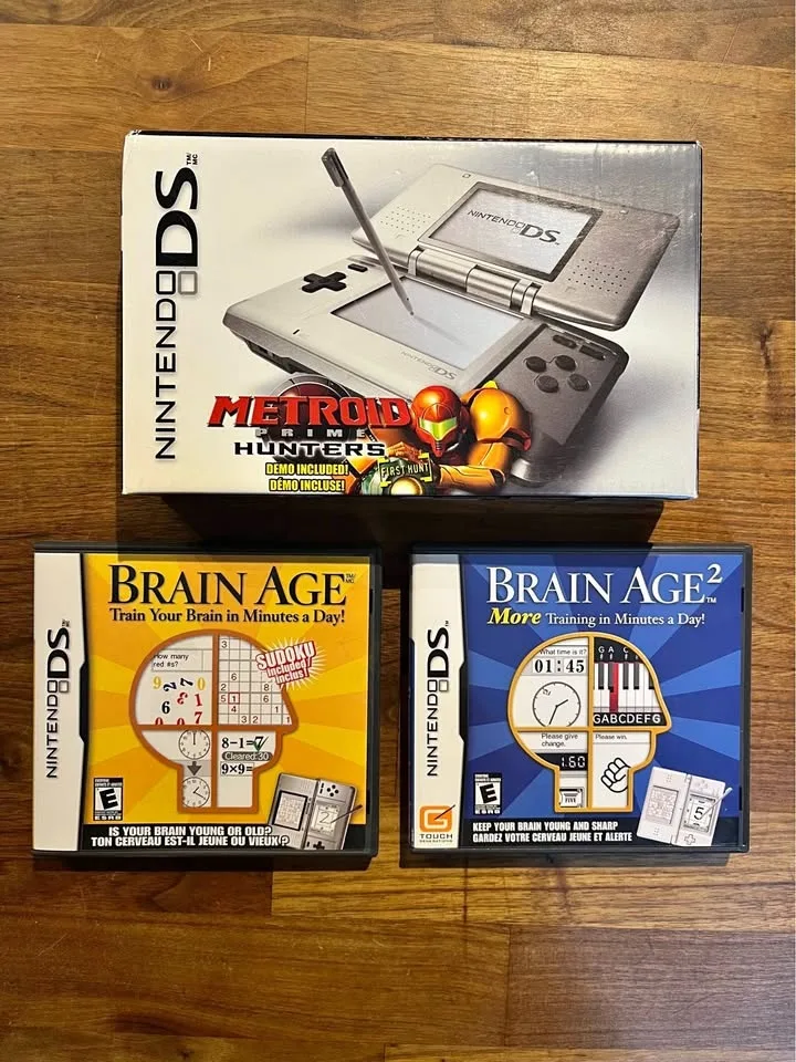 Nintendo DS CIB (Mint) + 2 Games