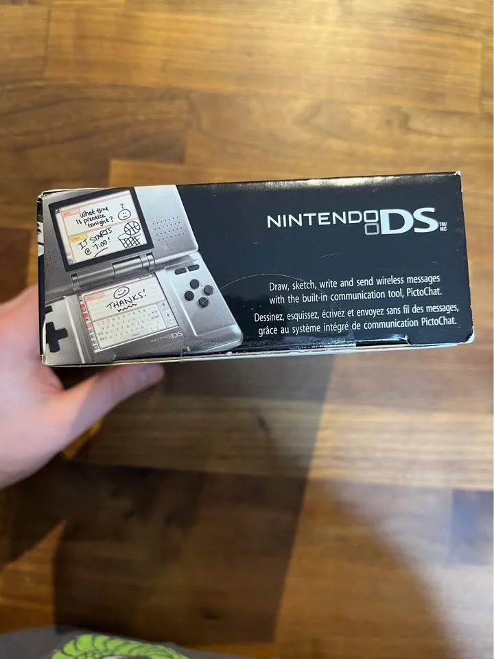 Nintendo DS CIB (Mint) + 2 Games image indicator(4)