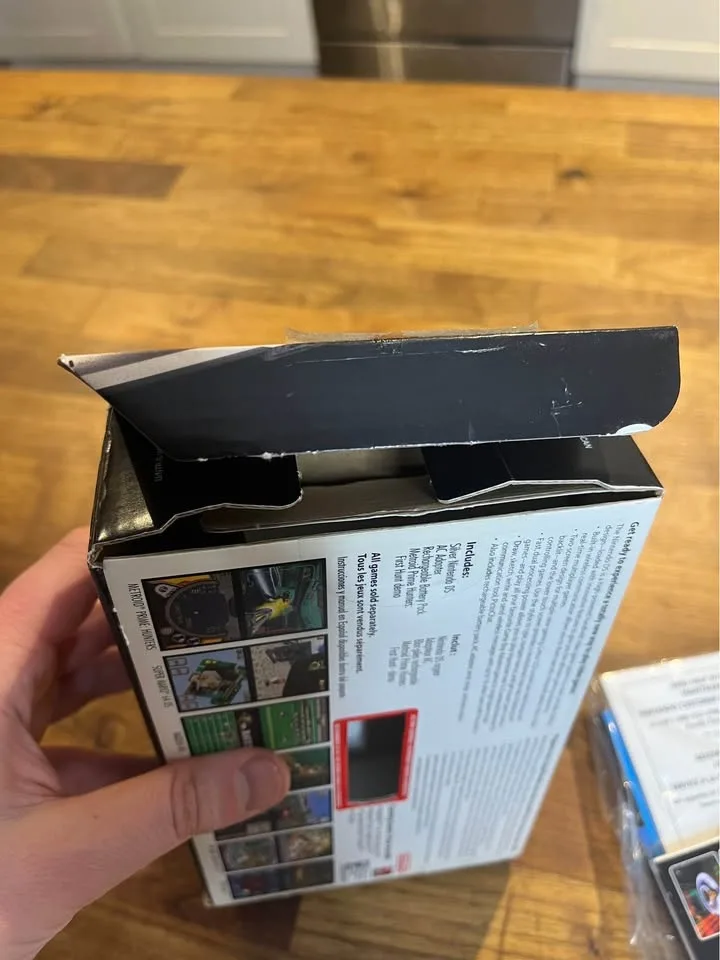 Nintendo DS CIB (Mint) + 2 Games image indicator(5)