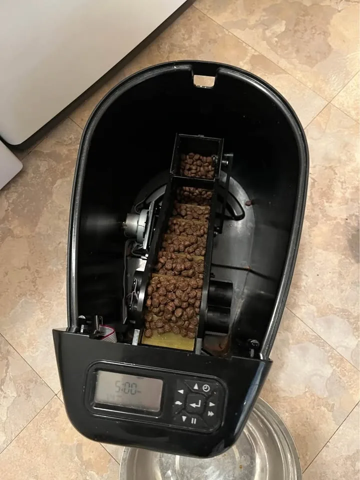 Automatic Pet Feeder (Petsafe Healthy Pet Simply Feed) image indicator(4)