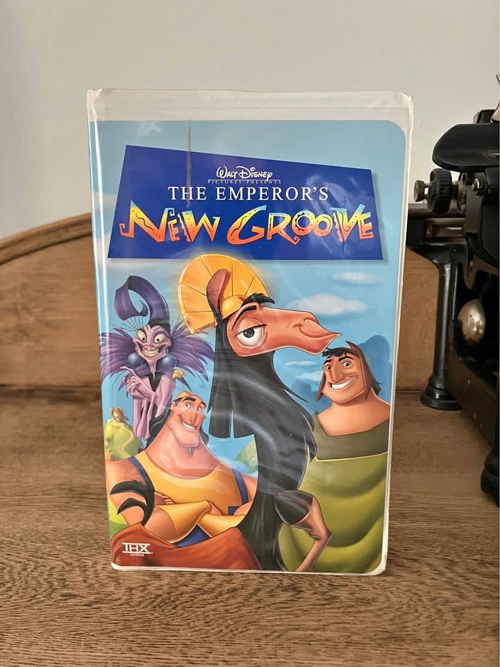 Disney The Emperors New Groove VHS