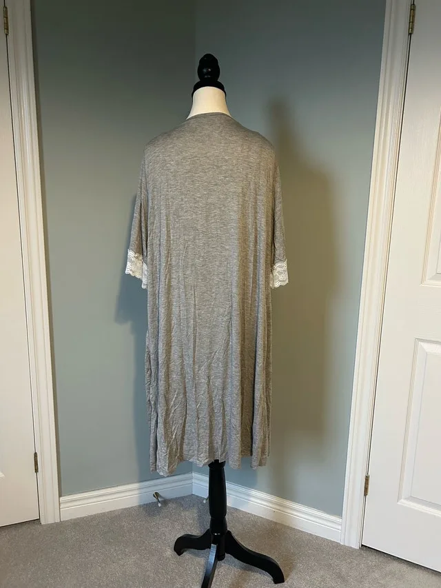 Shein Robe and Dress Set XL image indicator(2)