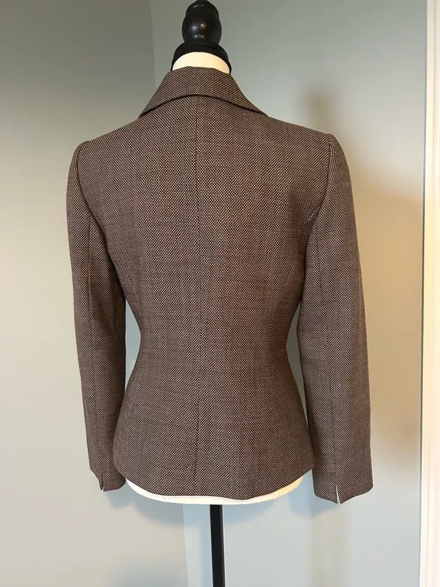 Tahari Blazer - Size 4 image indicator(2)