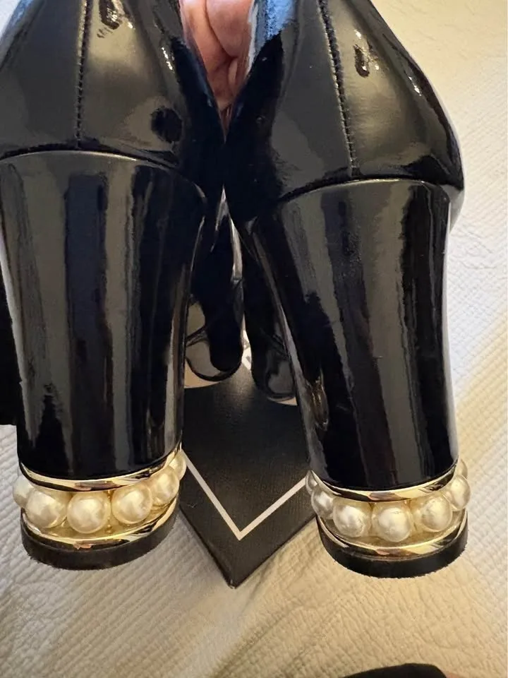 Karl Lagerfeld Paris Patent Pearl Shoe image indicator(5)