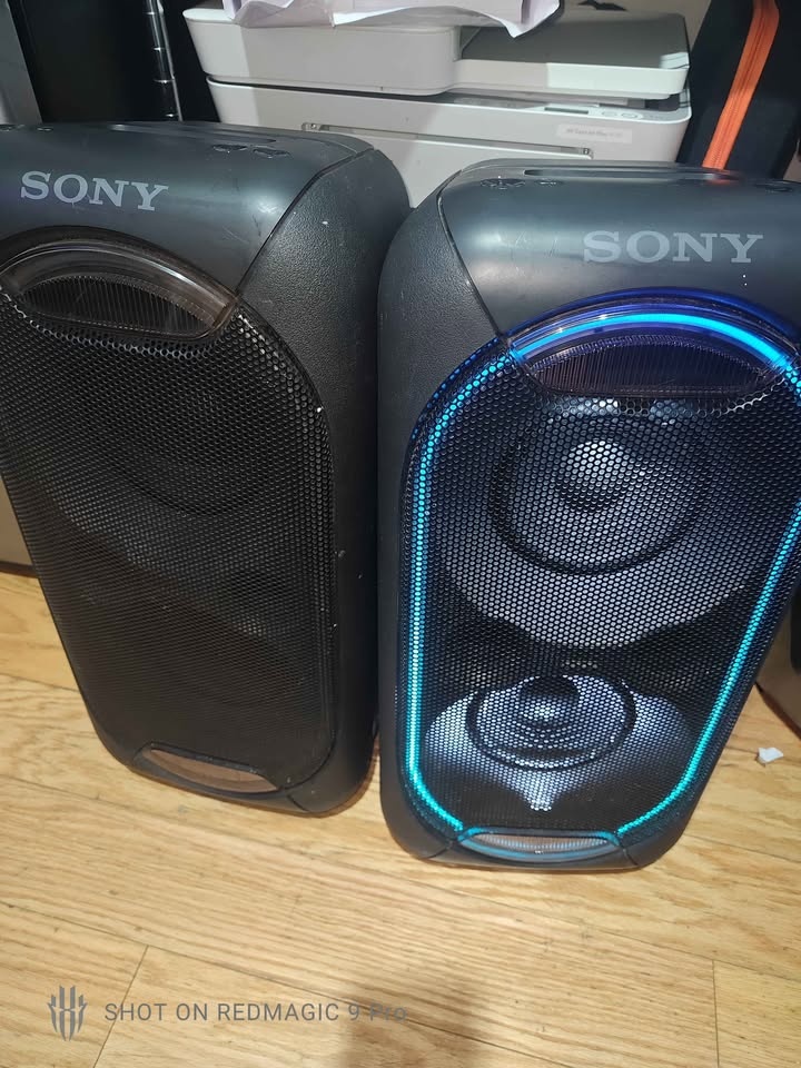 2 Sony GTK-XB60 Bluetooth NFC Party Speakers