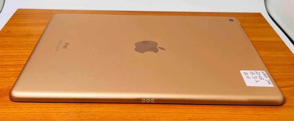 Apple iPad 7 32GB 10.2” Fully Functional ~Rose Gold - photo 3