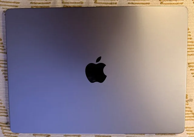 MacBook Pro, 14 inch, 2023, 32gb memory, Apple M2 Pro Chip