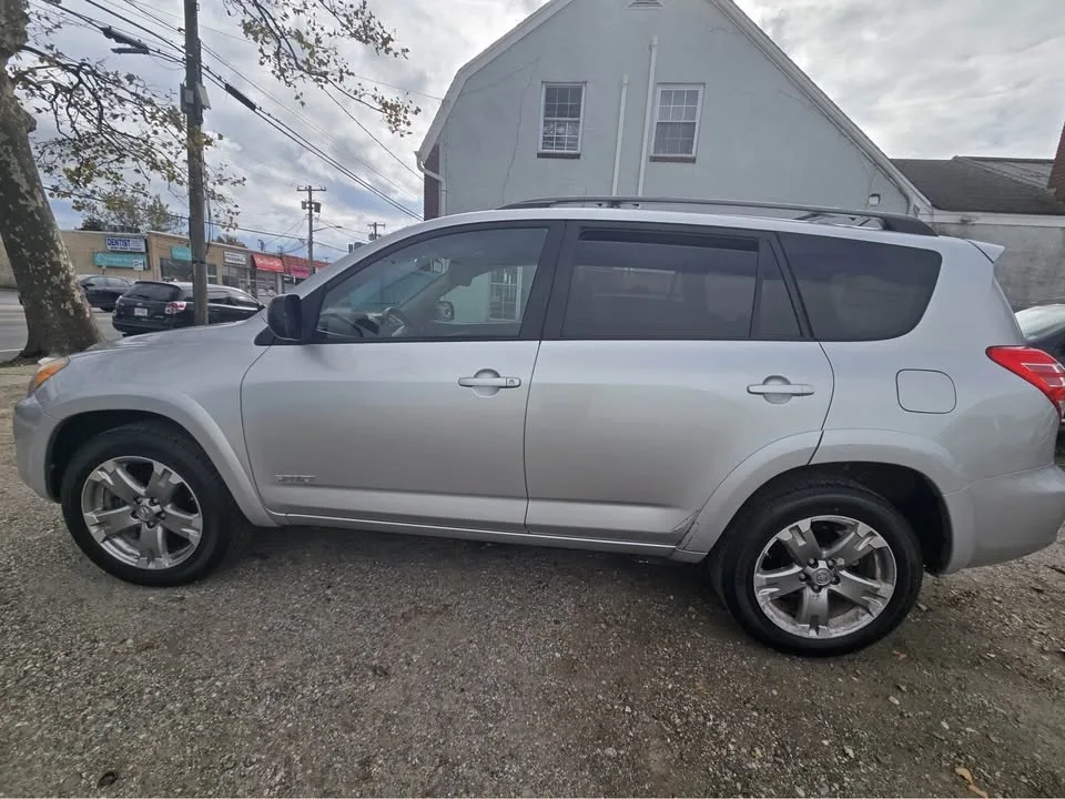 2009 Toyota RAV4 · S image indicator(4)