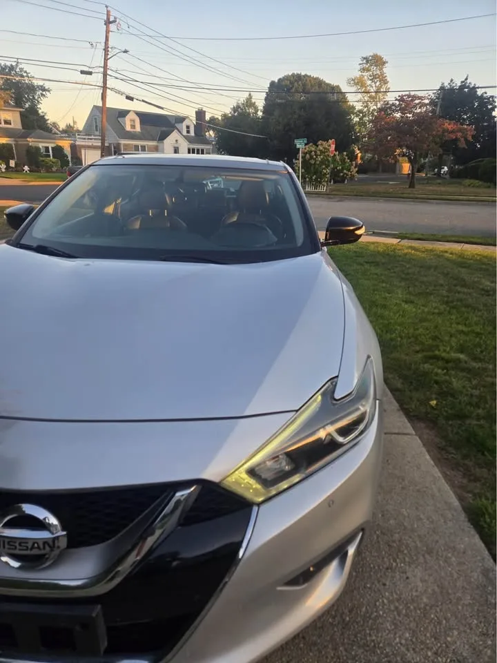 2017 Nissan Maxima · SL (2017.5) Sedan 4D image indicator(3)