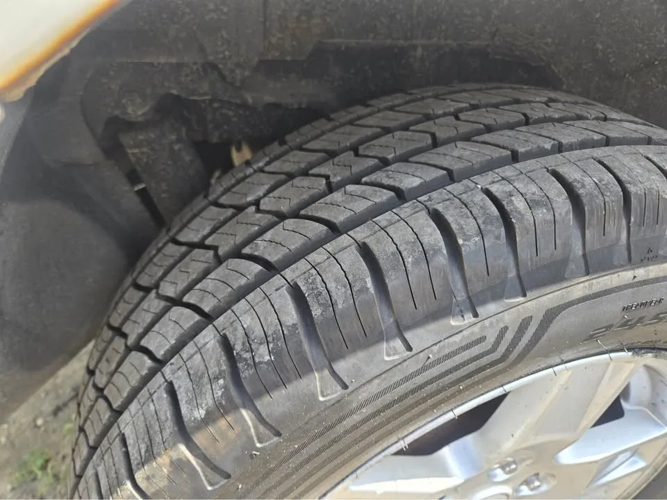 2005 Jeep Grand Cherokee Laredo X Sport Utility 4D image indicator(8)