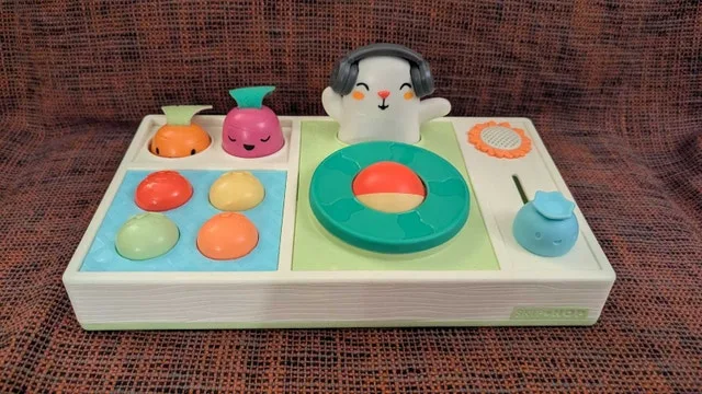 Skip Hop DJ Mixer -- Farmstand Let The Beet Drop Set image indicator(2)