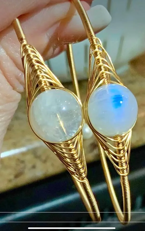 HANDWORKED - Only 1 left - MOONSTONE BRACELET thumbnail