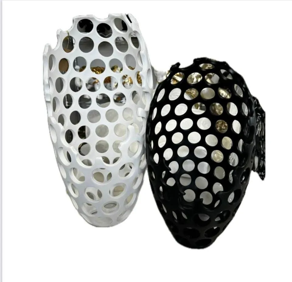 Pair of Eggs Showpiece