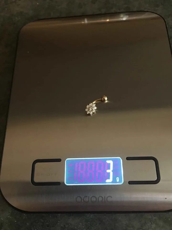 14k Gold Navel ring (14 guage curved barbell) image indicator(8)