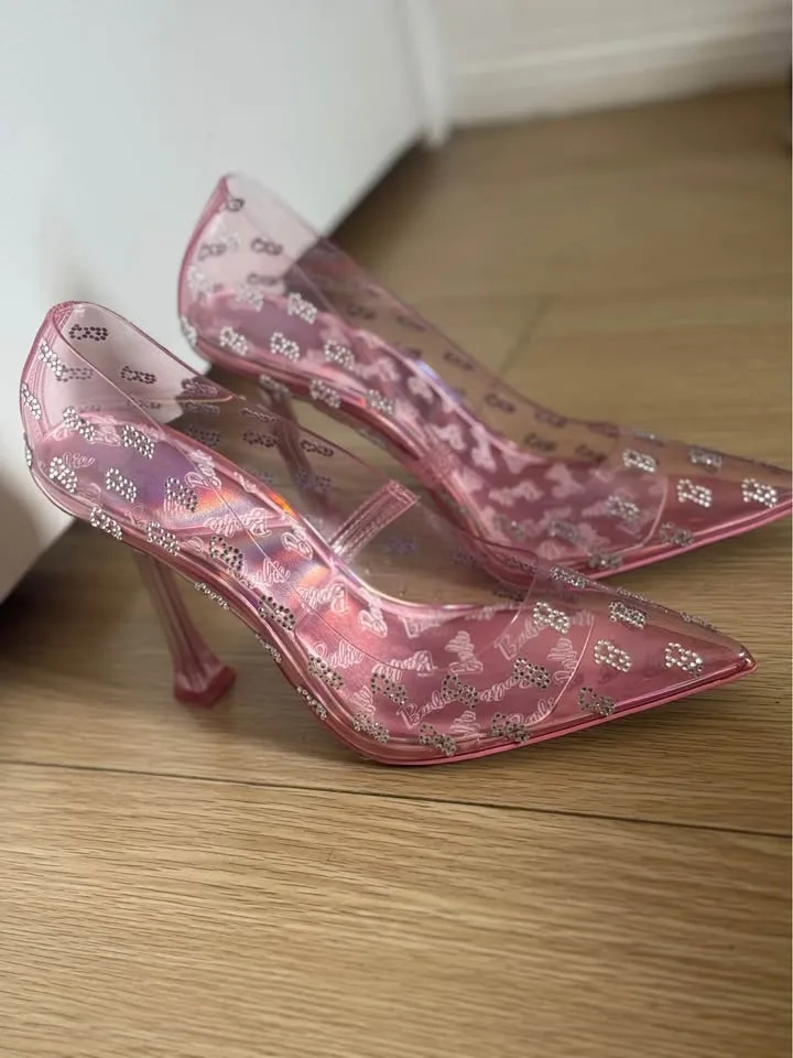 Barbie x Aldo light pink heels size 9 image indicator(2)