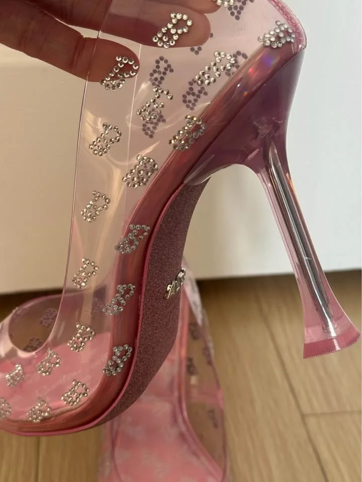 Barbie x Aldo light pink heels size 9 image indicator(7)