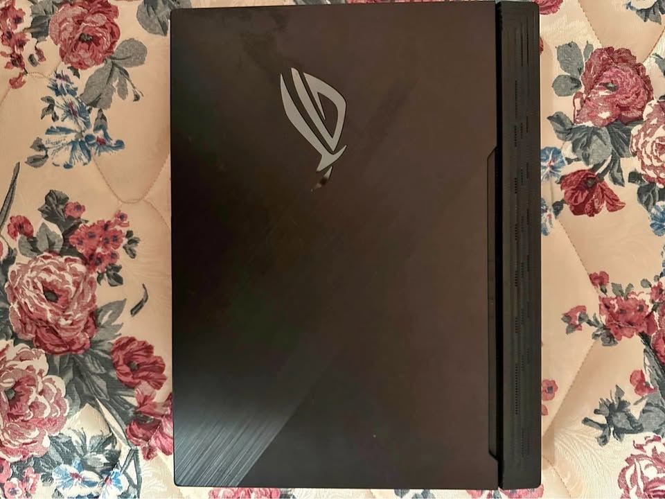 ROG Strix Gaming Laptop (NEED GONE)