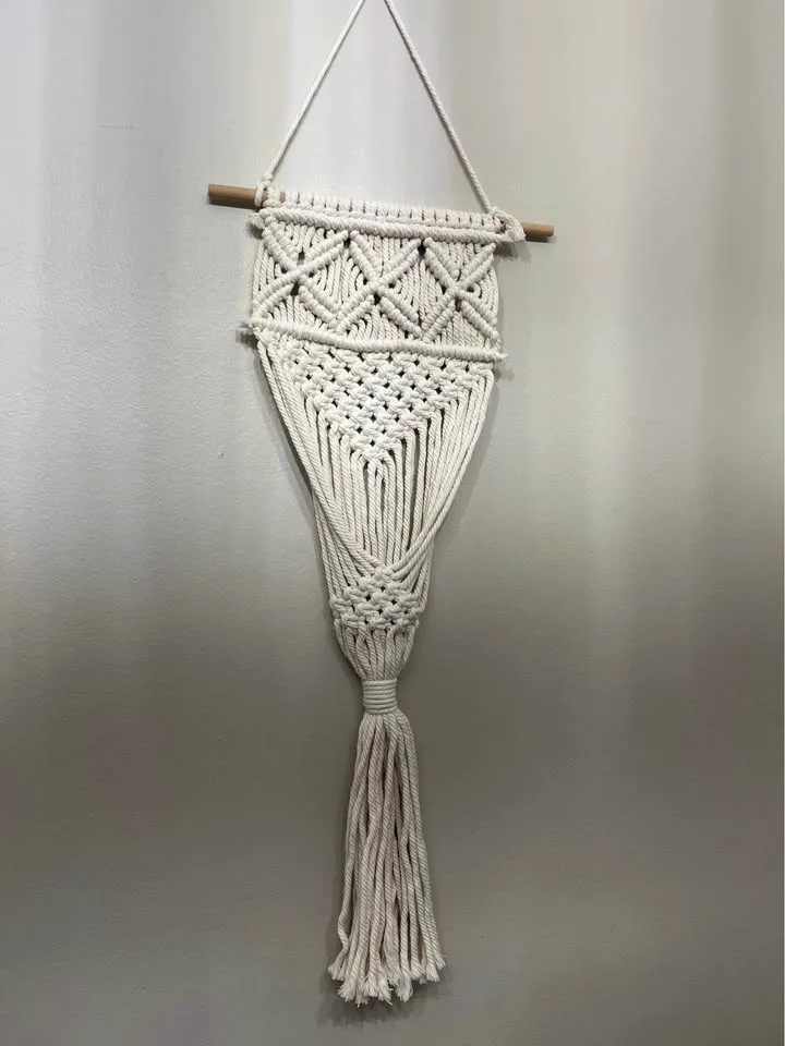 *NEW* Macrame plant holder (3 designs) image indicator(4)