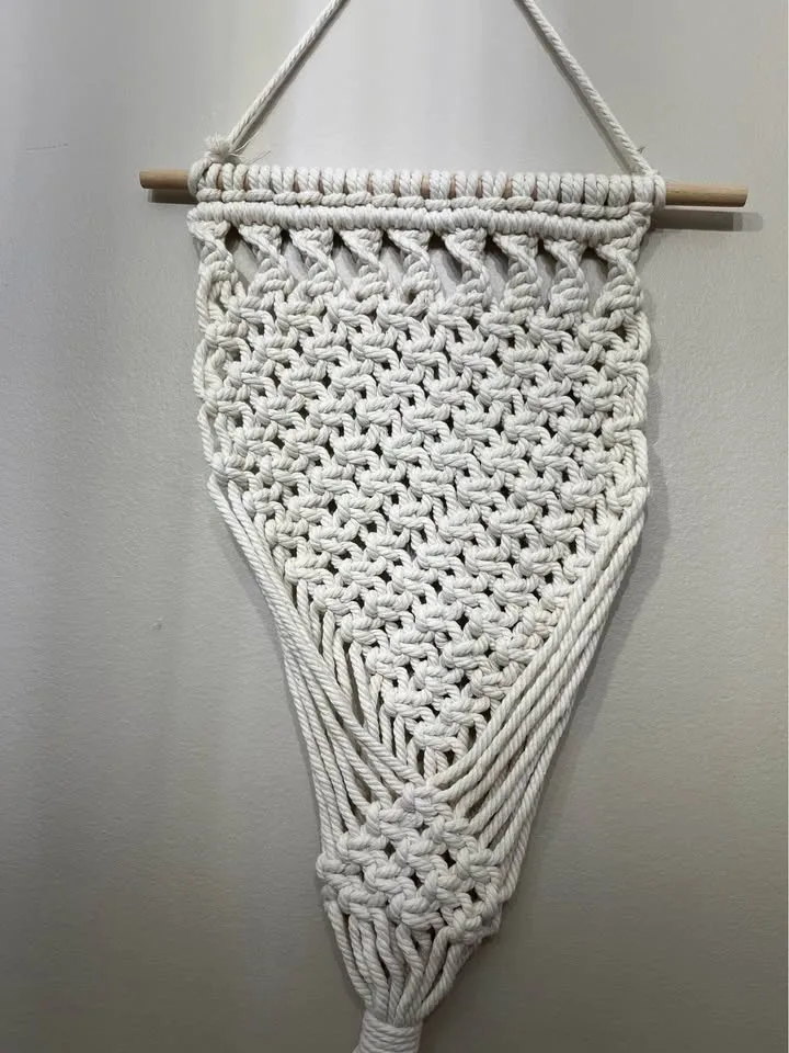 *NEW* Macrame plant holder (3 designs) image indicator(5)