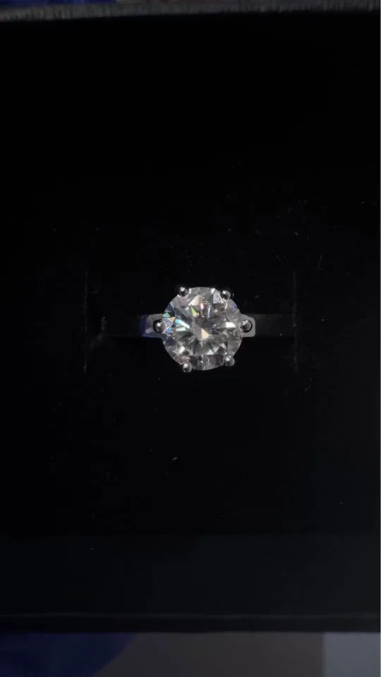 1.2ct Moissanite Solitaire Ring - Brand New image indicator(2)