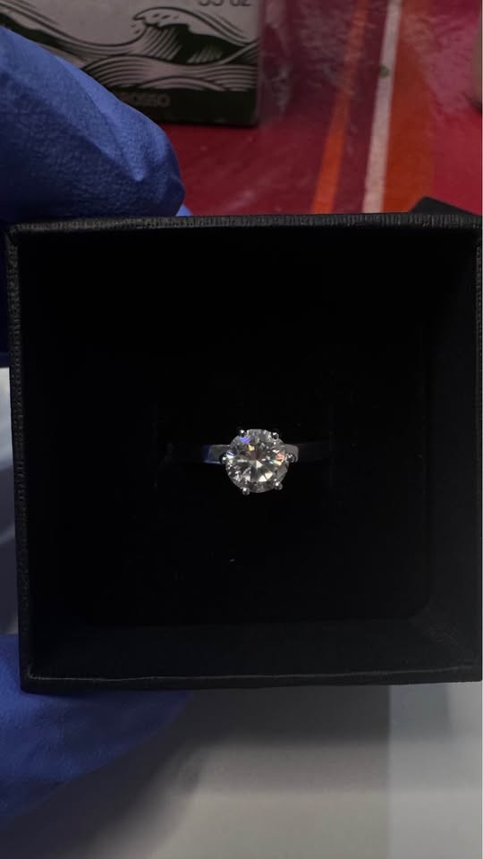 1.2ct Moissanite Solitaire Ring - Brand New - photo 3