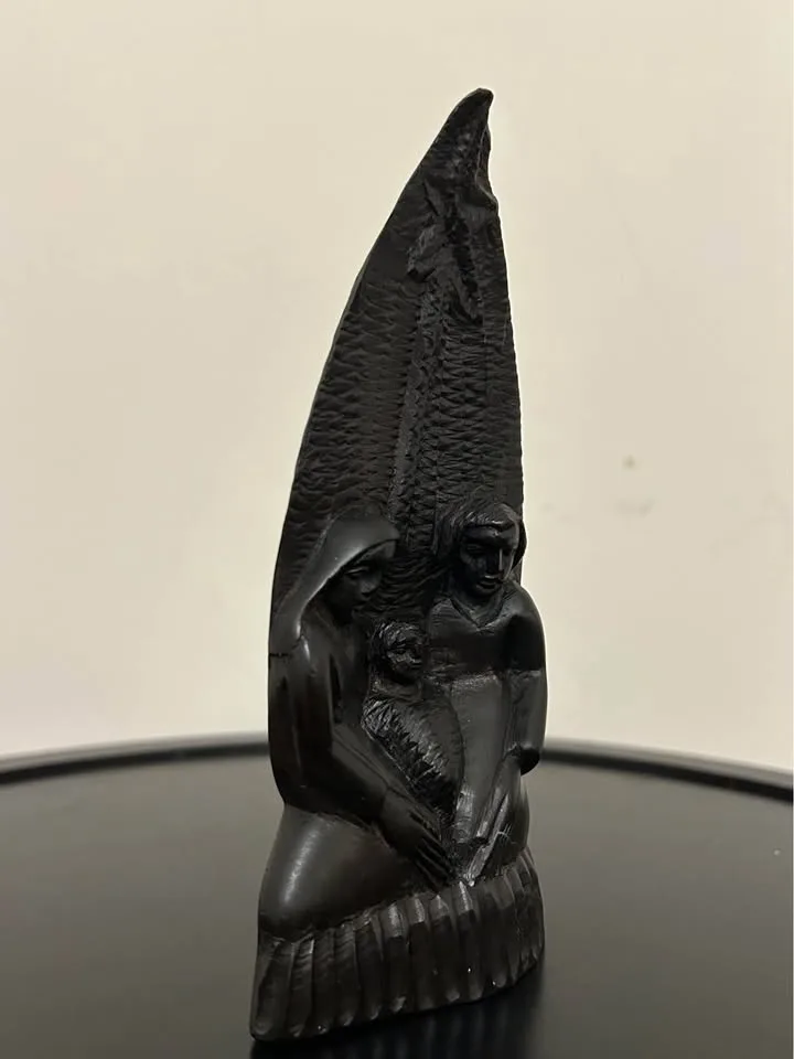 Hand-Carved Nativity Figurine – Solid Wood – Vintage Folk Art 6, image indicator(4)