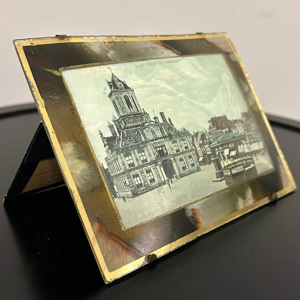 Vintage Delft “Markt met Stadhuis” Gilded Glass Picture image indicator(4)
