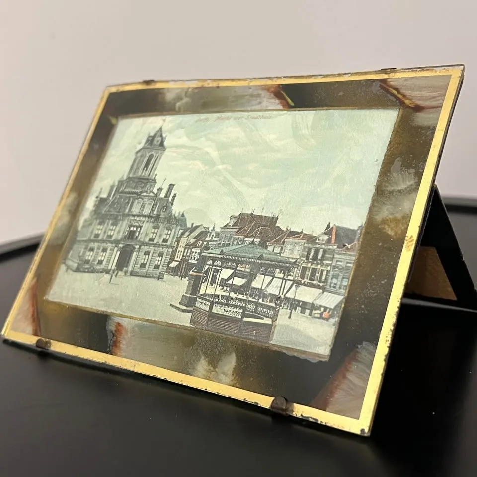 Vintage Delft “Markt met Stadhuis” Gilded Glass Picture image indicator(8)