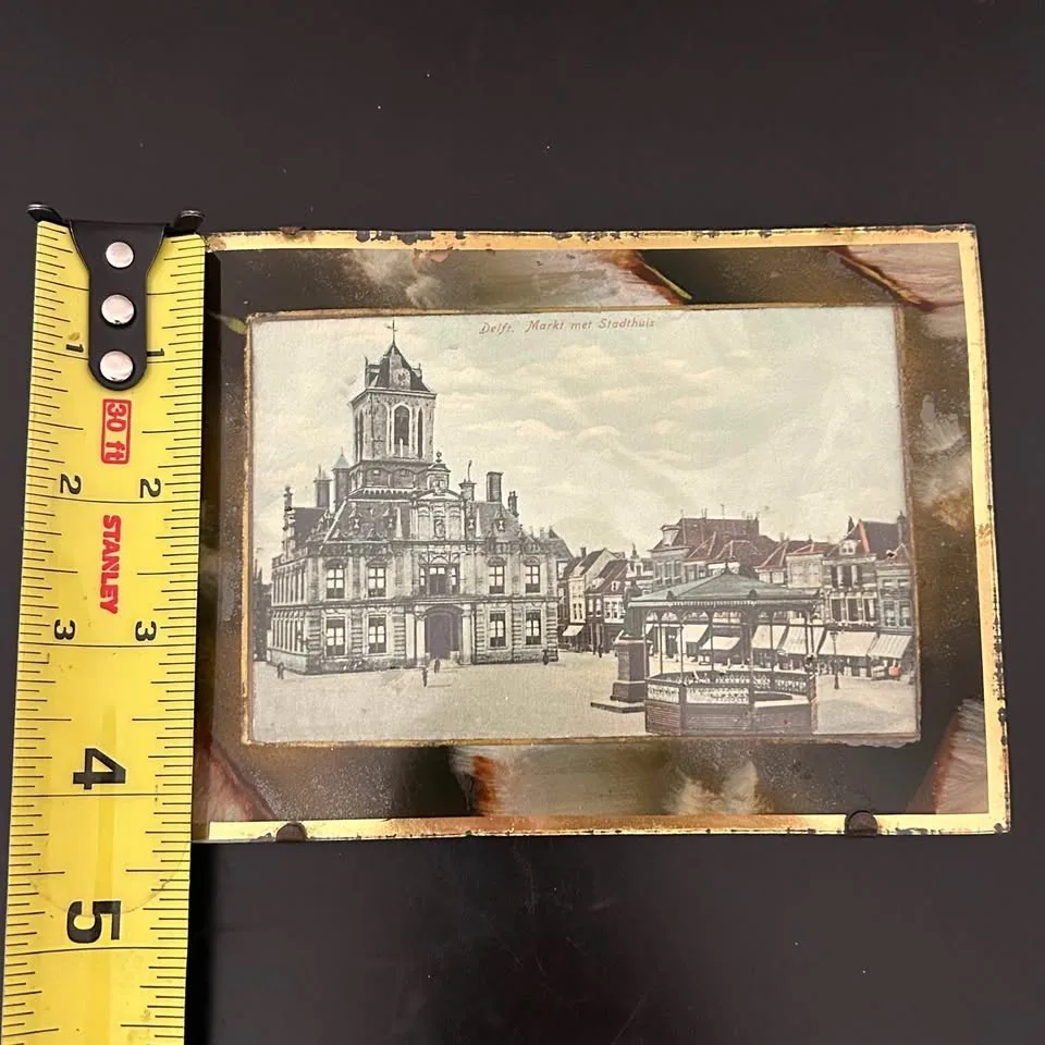 Vintage Delft “Markt met Stadhuis” Gilded Glass Picture image indicator(9)