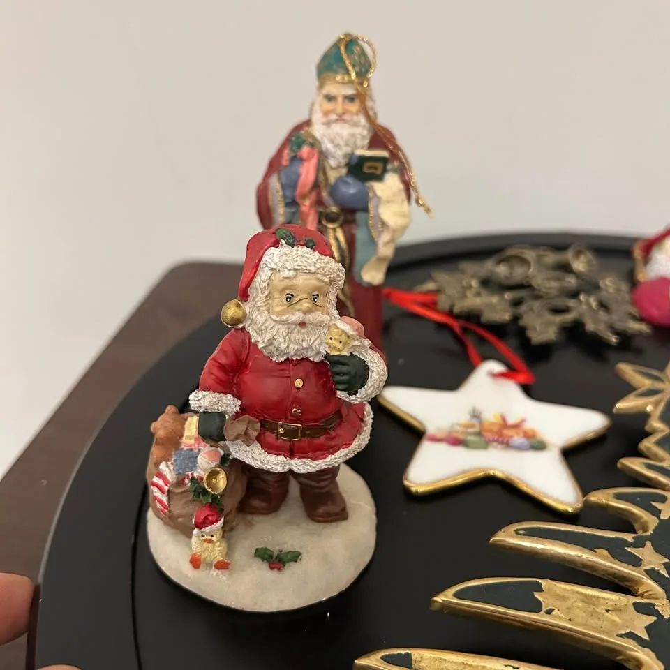 Vintage Christmas Decor Lot image indicator(2)