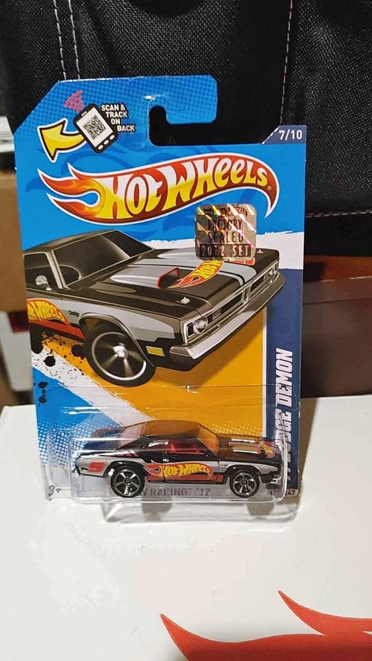 2012 hot Wheels 71 Dodge demon