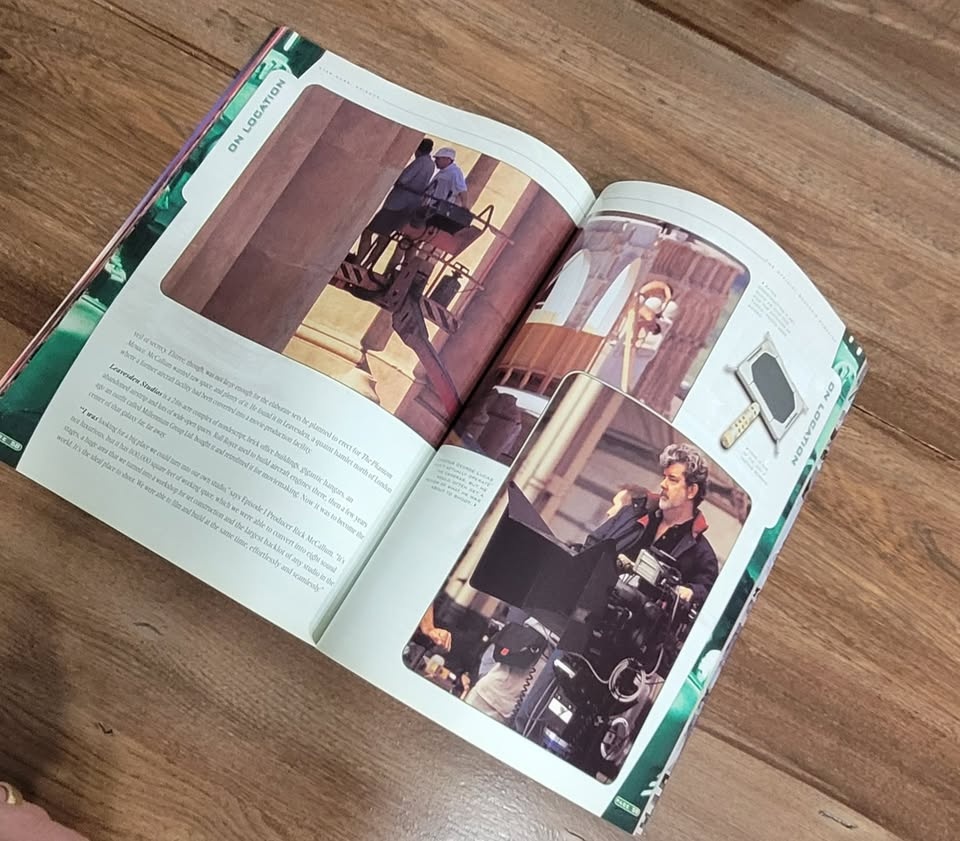 1999 STAR WARS Episode 1 Souvenir Magazine - photo 4