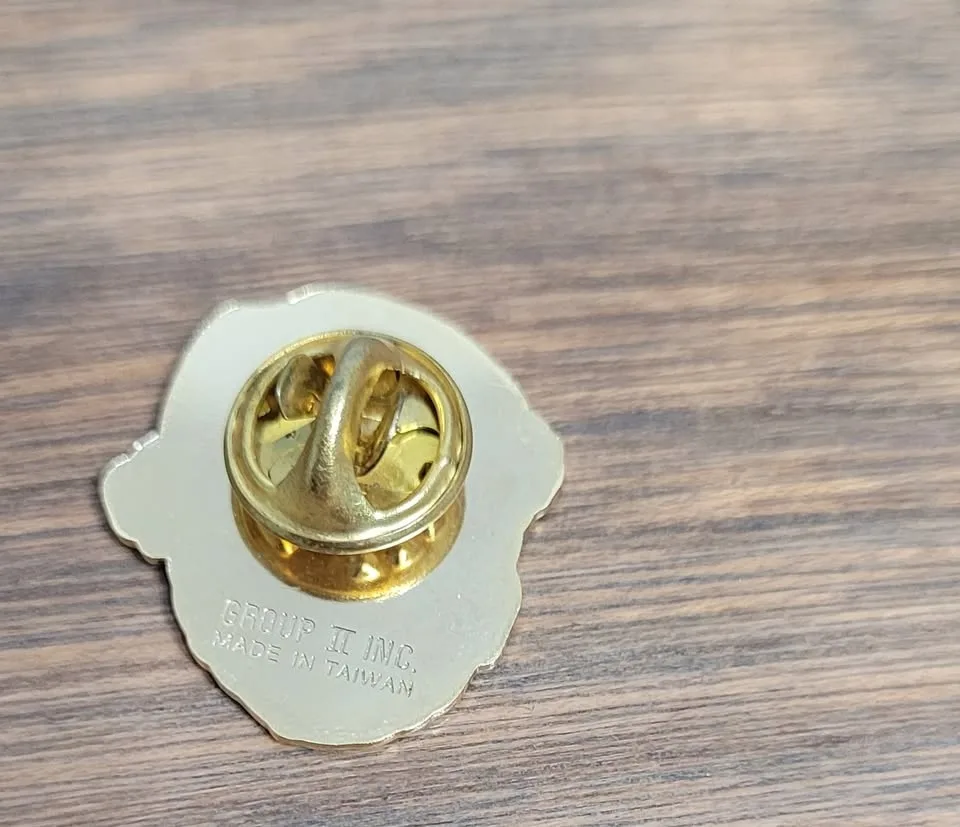 McDonald's Santa Face Collectible Pin (pin3267) image indicator(2)