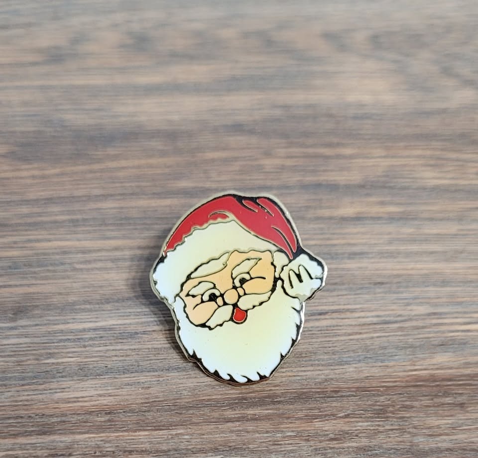 McDonald's Santa Face Collectible Pin (pin3267) - photo 4