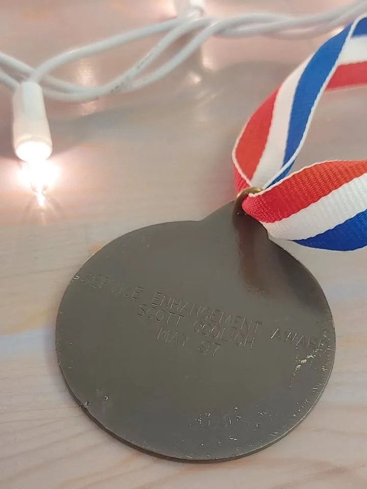 McDonald's Service Enhancement Award Medal 1997 image indicator(2)