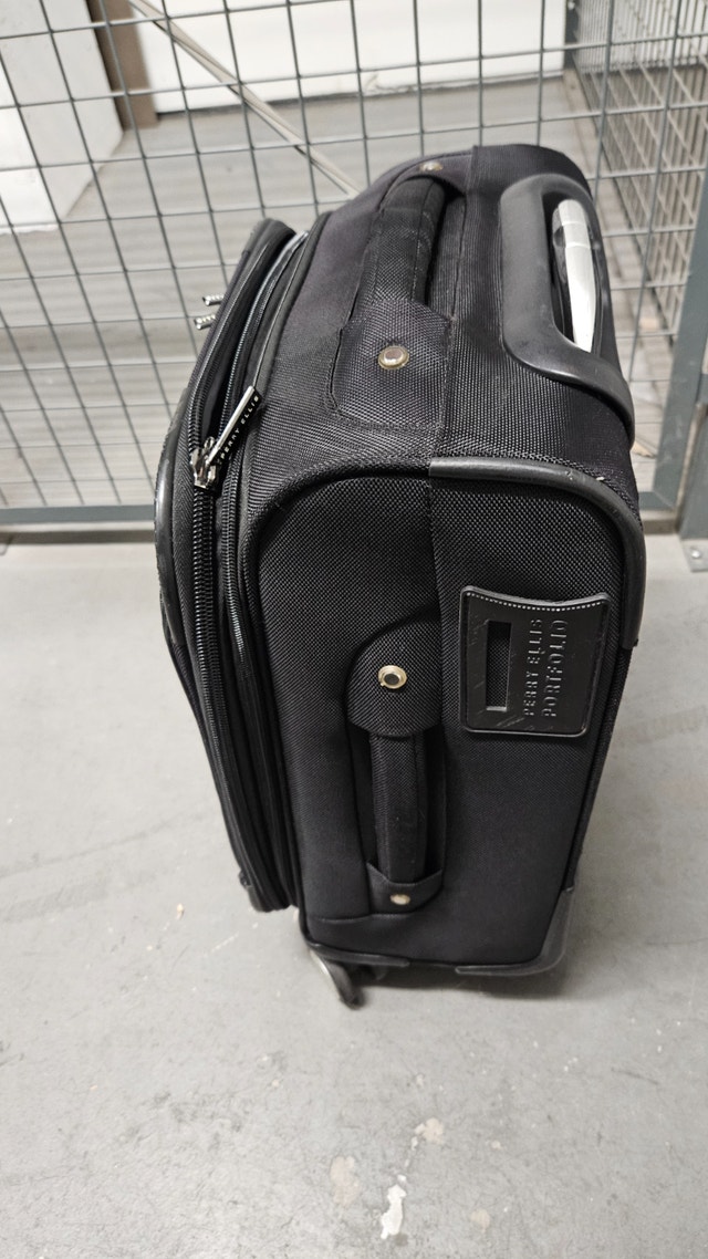 Perry Ellis 21" Carry-On Luggage - Black - photo 2