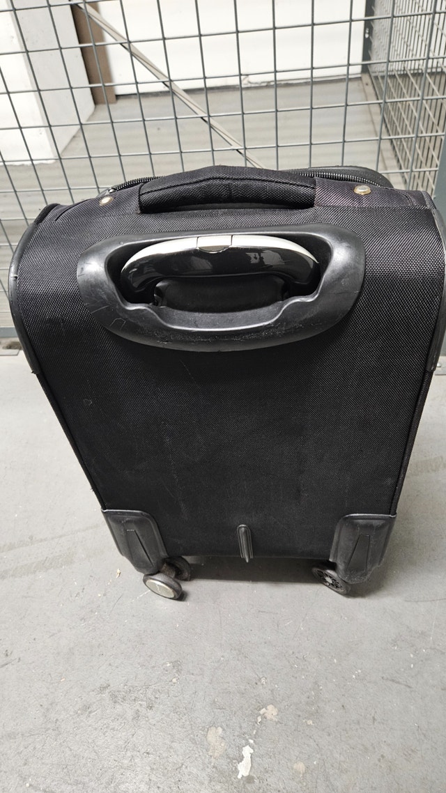 Perry Ellis 21" Carry-On Luggage - Black - photo 3