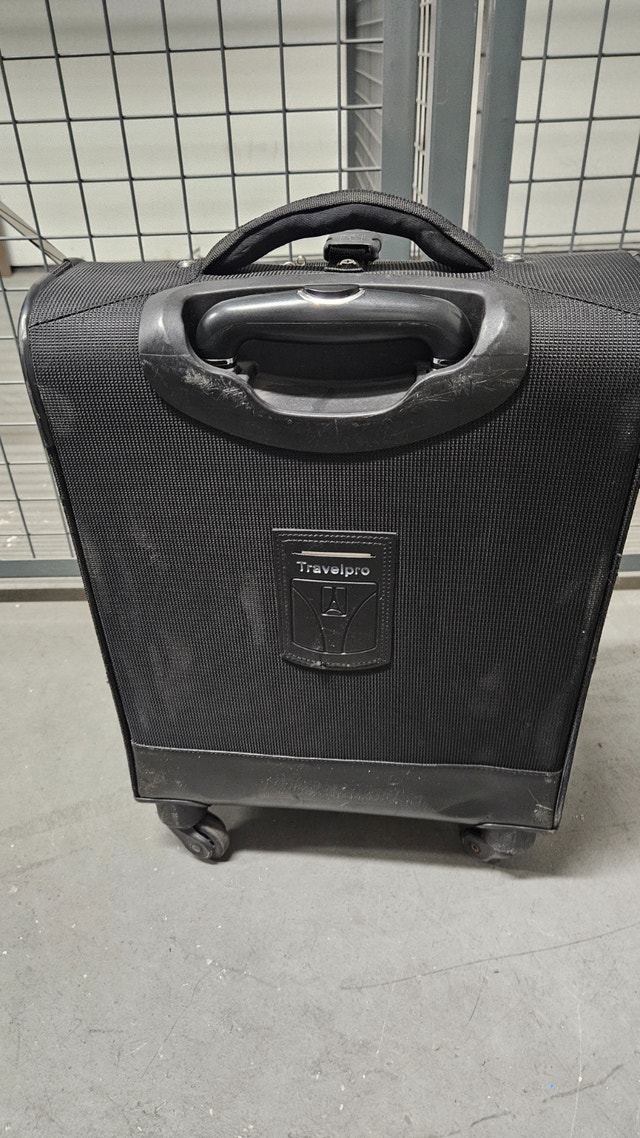 Travelpro 22" Carry On Luggage Suitcase Black Expandable - photo 4