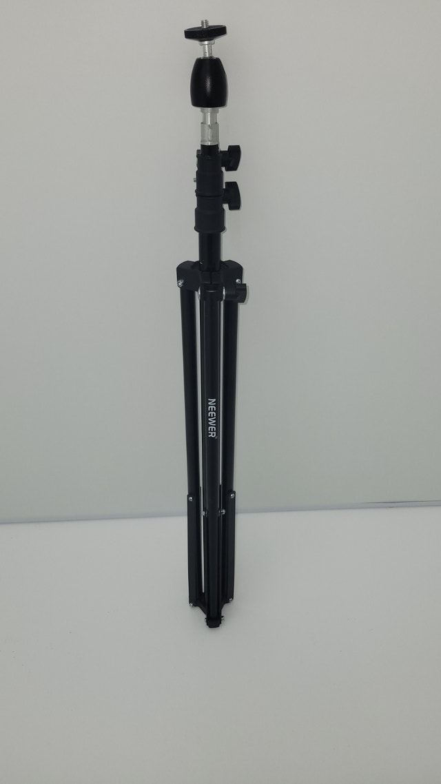 Neewer 215 cm Collapsible Metal Light Stand - photo 5