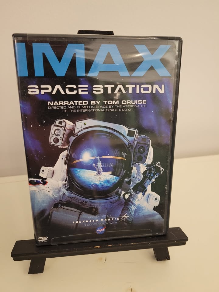 IMAX Space Station DVD Narrated by Tom Cruise - photo 3