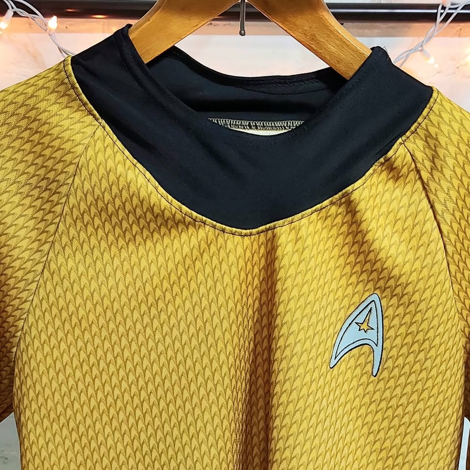Star Trek vintage uniform top youth size large - photo 2