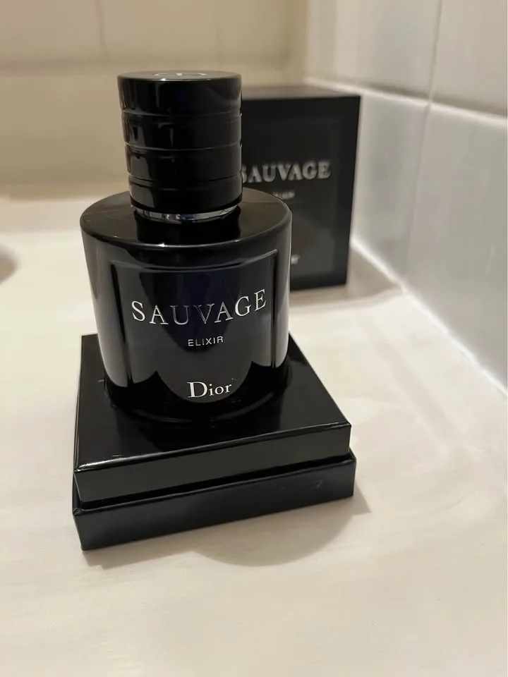 Dior Sauvage Elixir – 100 ml *price negotiable* image indicator(2)