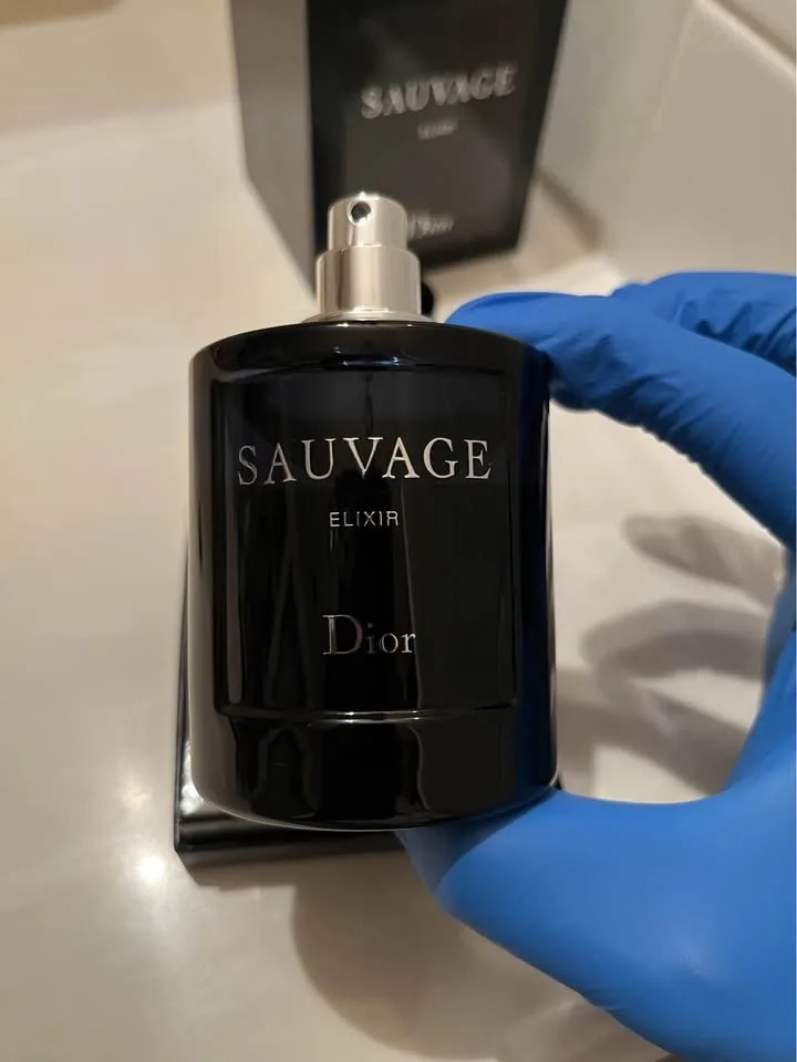 Dior Sauvage Elixir – 100 ml *price negotiable* image indicator(5)
