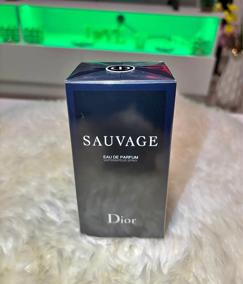 Dior Sauvage EDP – 100 ml Men’s Cologne *price negotiable*