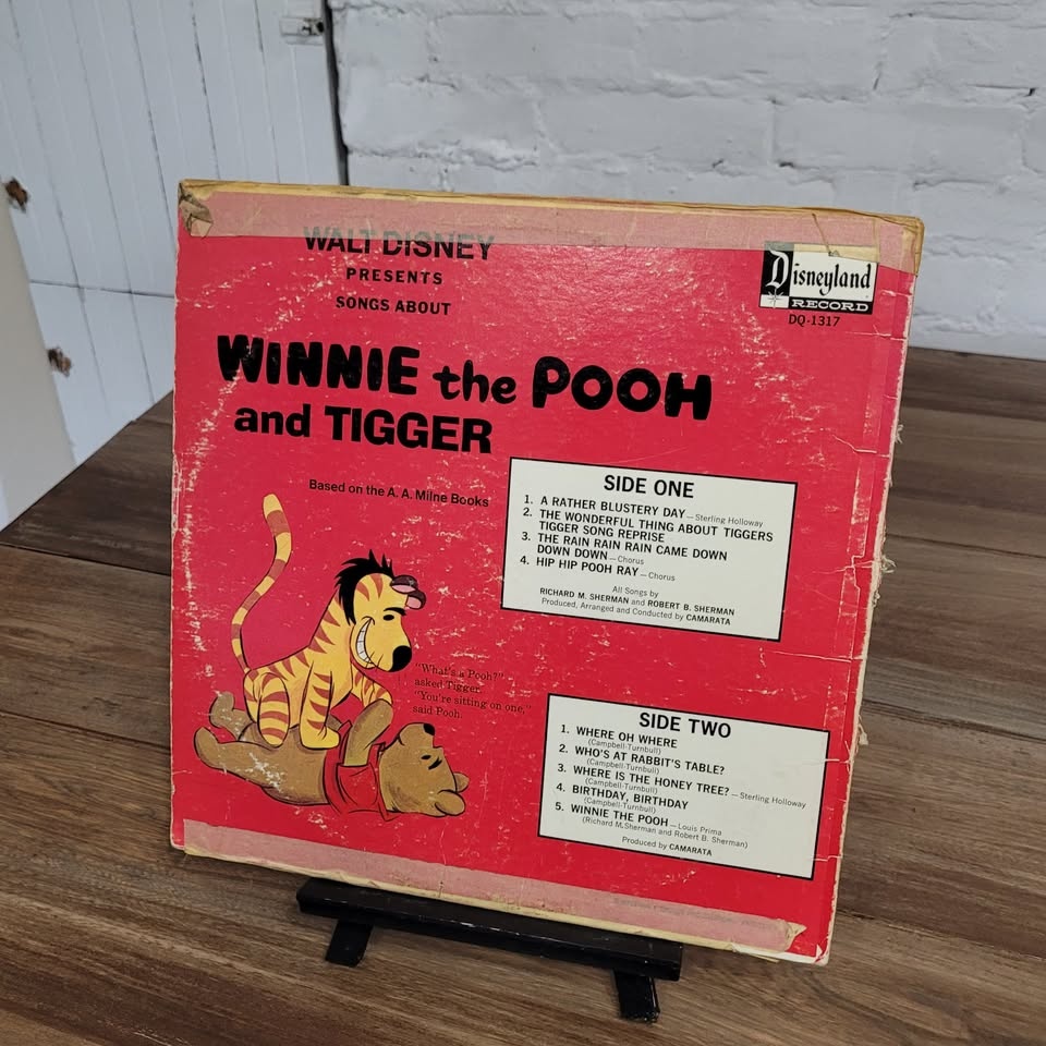 Walt Disney Winnie the Pooh & Tigger Record LP - photo 5