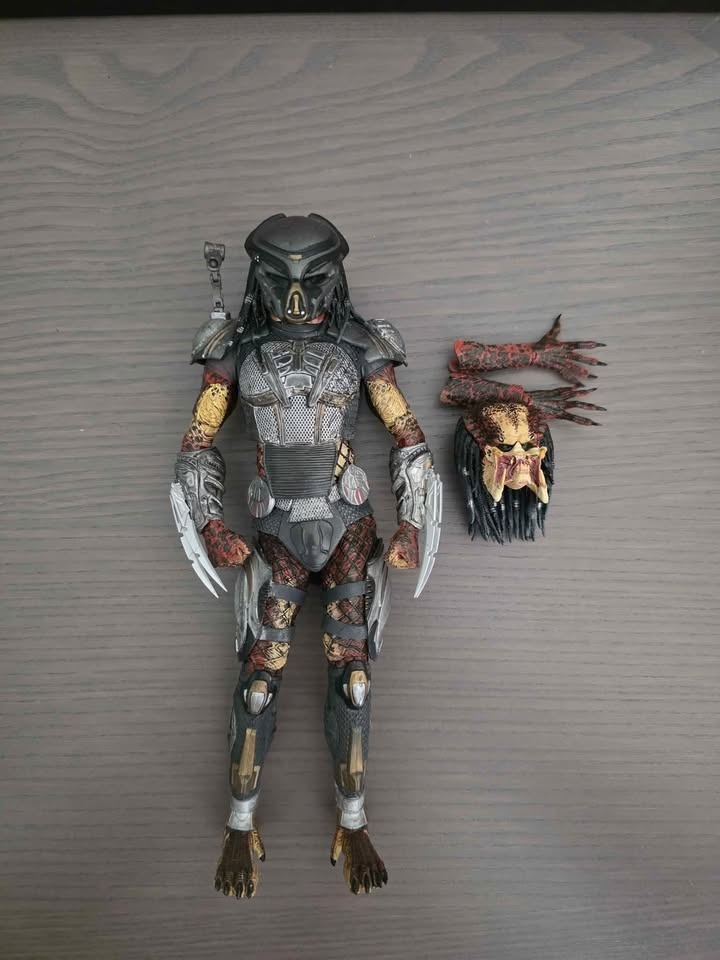 NECA Predator Fugitive 7" - photo 2