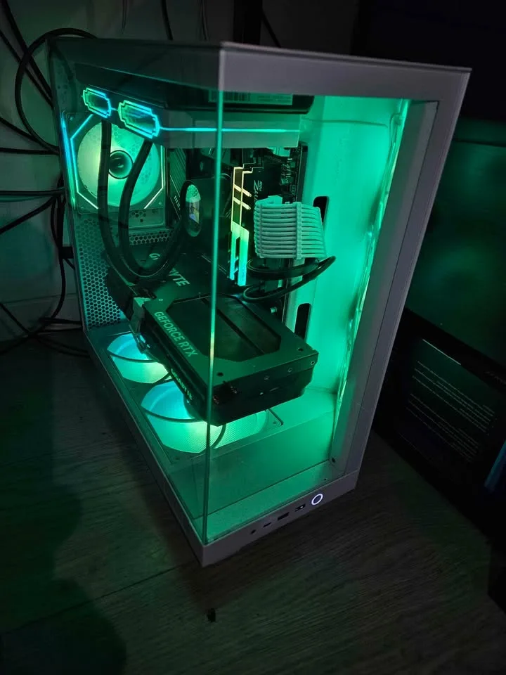 RGB Workstation/Gaming PC 13600K + 4070Ti image indicator(5)