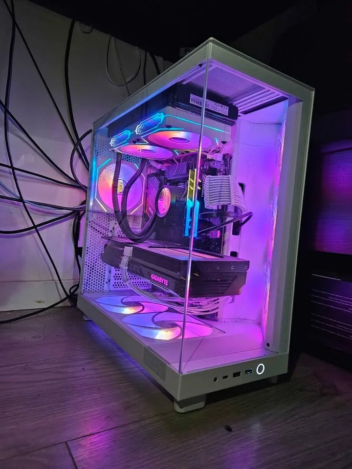 RGB Workstation/Gaming PC 13600K + 4070Ti image indicator(6)
