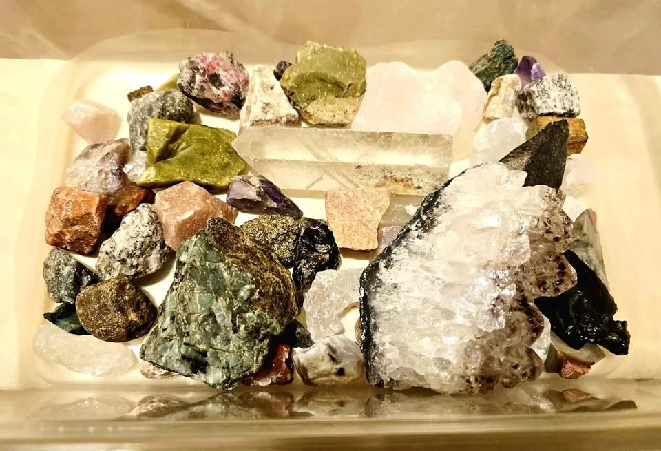 Assorted Gemstone, Minerals & Stone