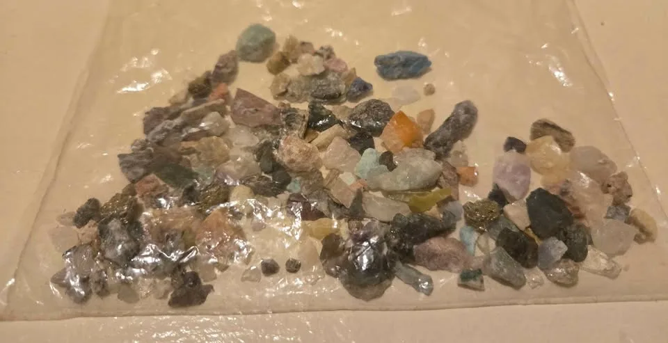 Assorted Gemstone, Minerals & Stone image indicator(9)